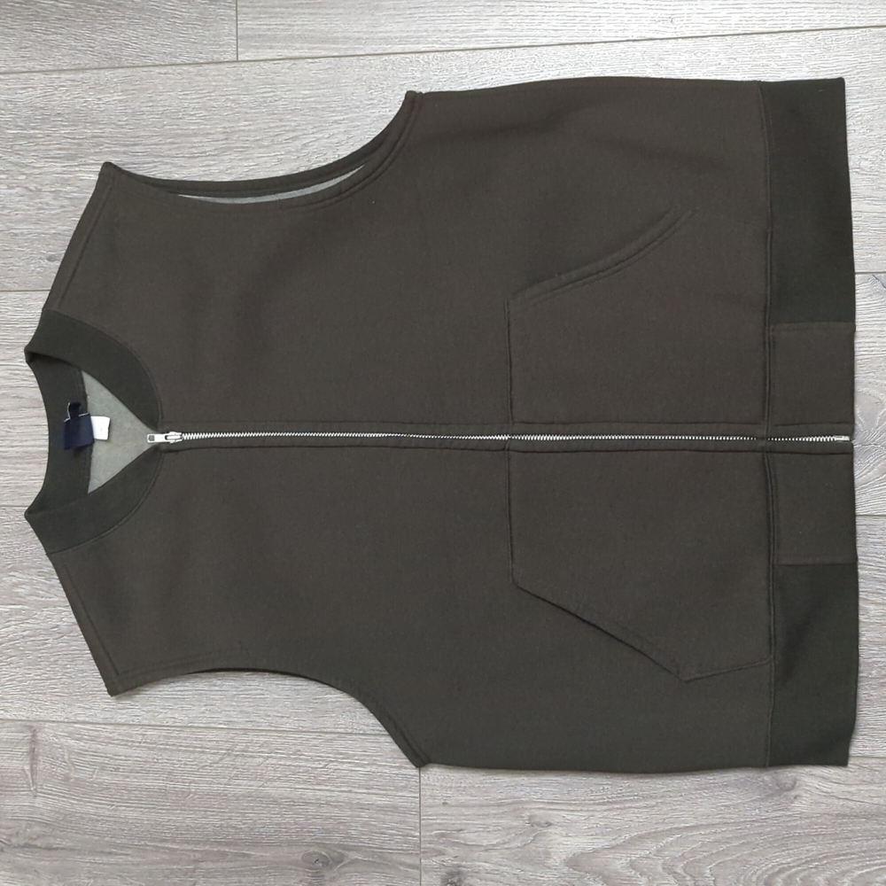 Gap sweater vest